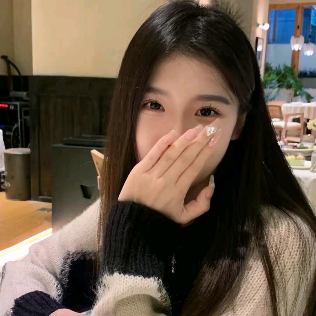 美丽大方的小姚