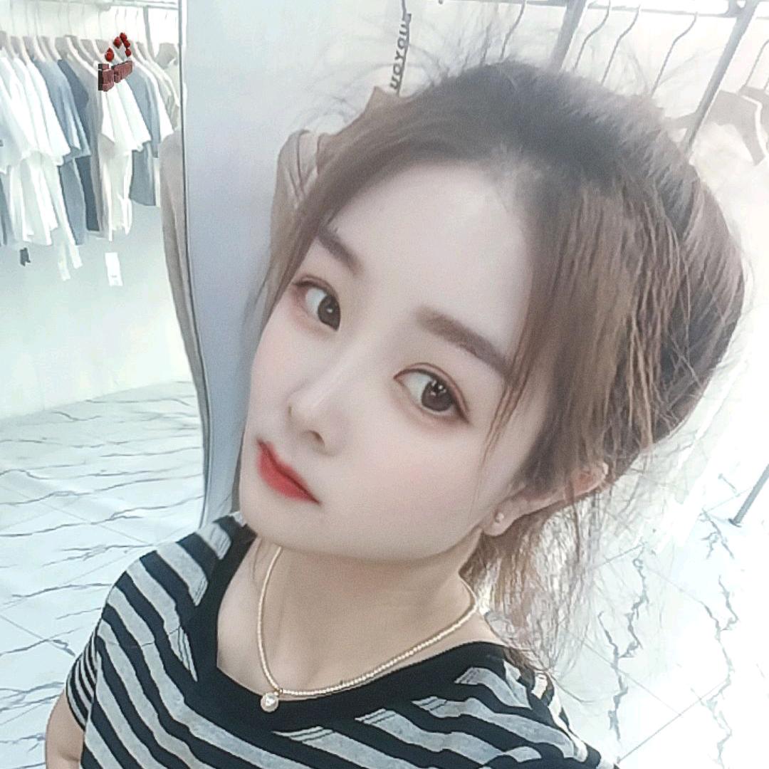 新郑市商业步行街《张小姐女装》