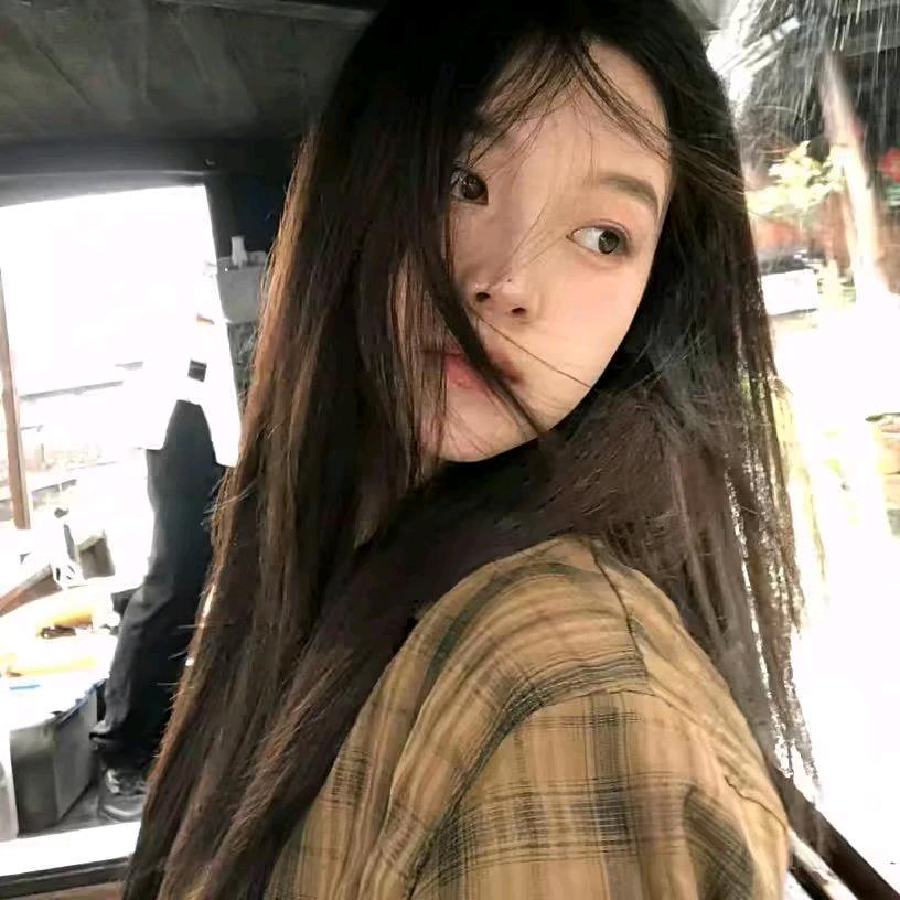 简隋英