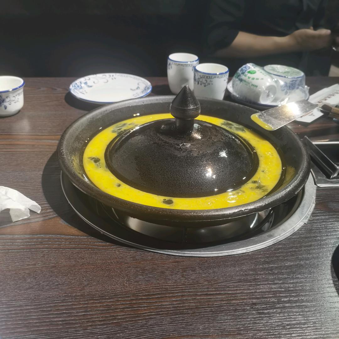 阿牧尔铁帽烤肉艺伟