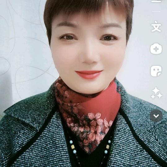 黄梅丽姐牵线