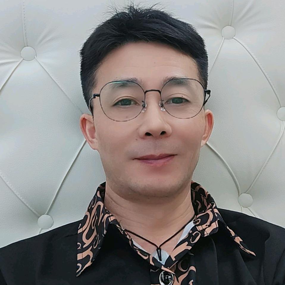 ༂ ༽ 沧桑 ༈ ཨོཾ ༈ 大叔 ༼༂