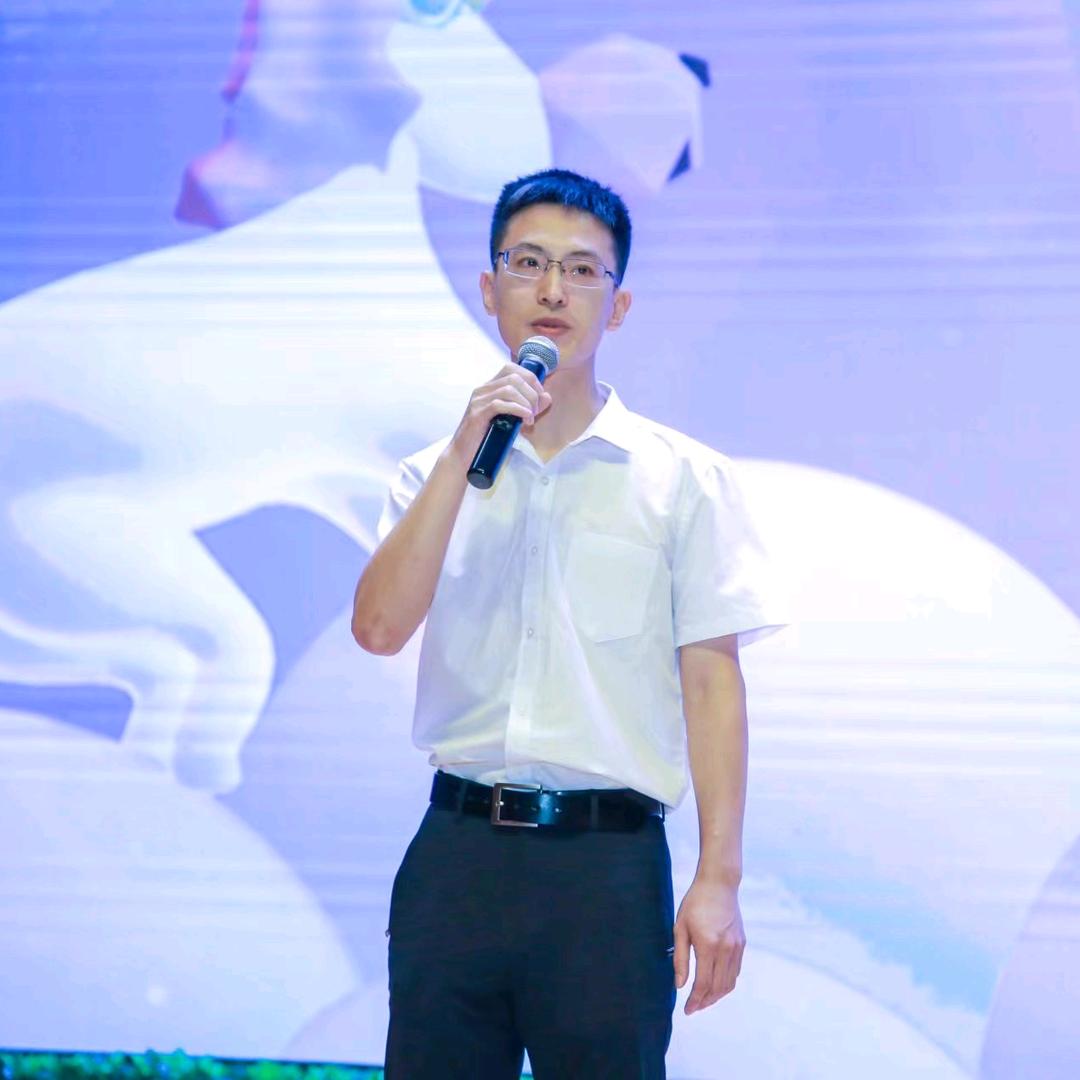 小有明气的物理老师
