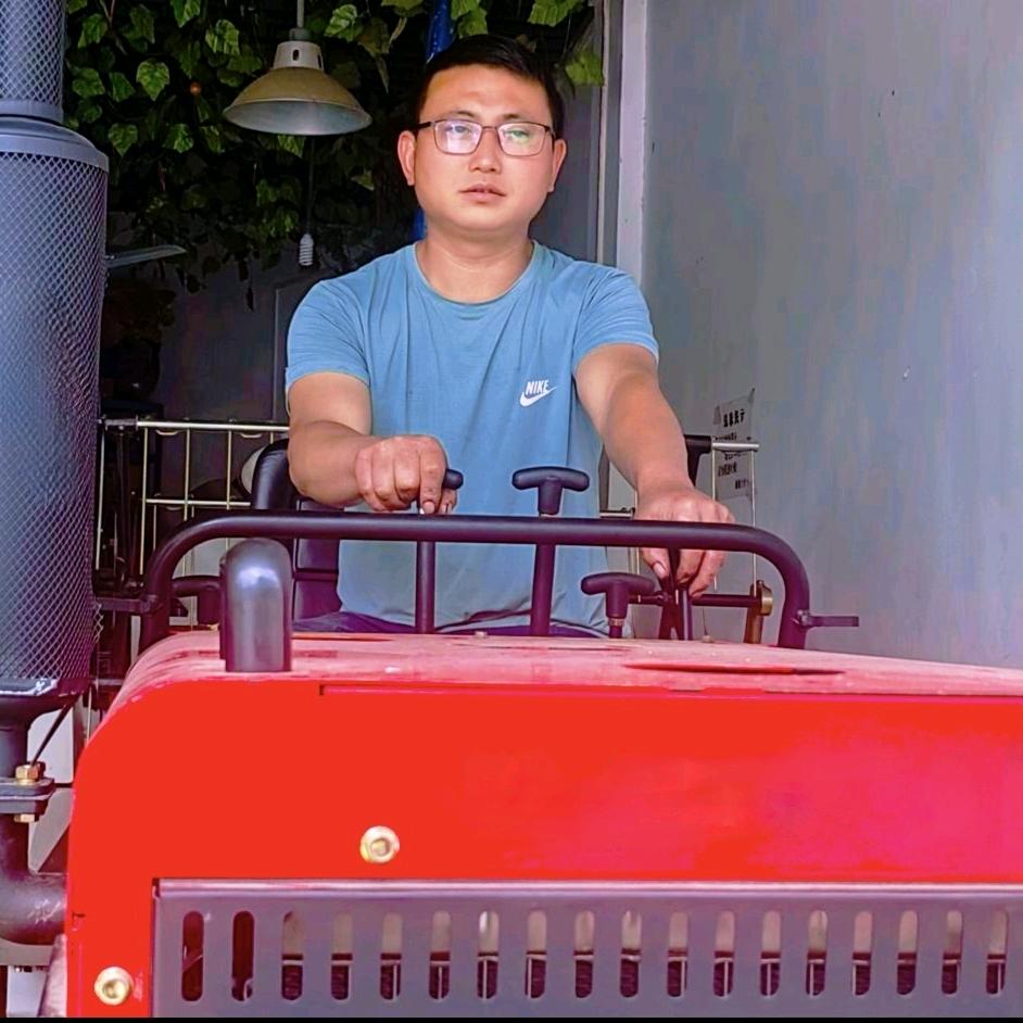 智富农机小李