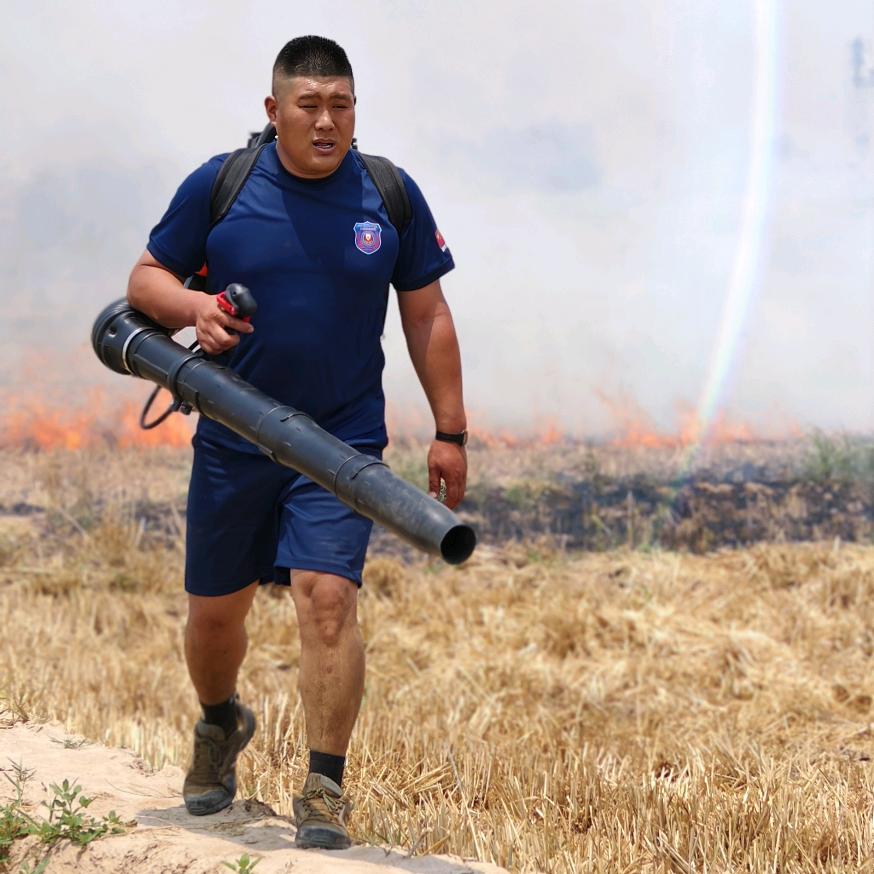 晟泰公益救援☆牛老师