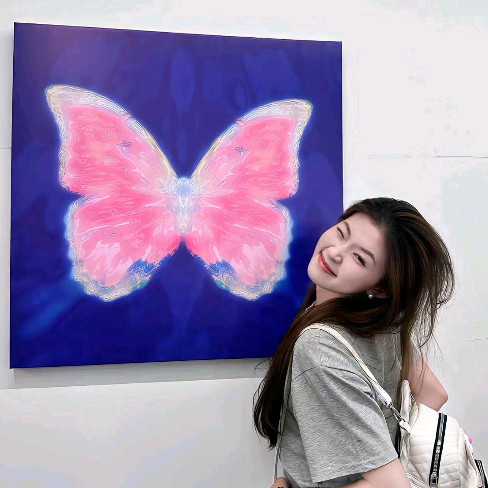 玲玲家温馨服饰.