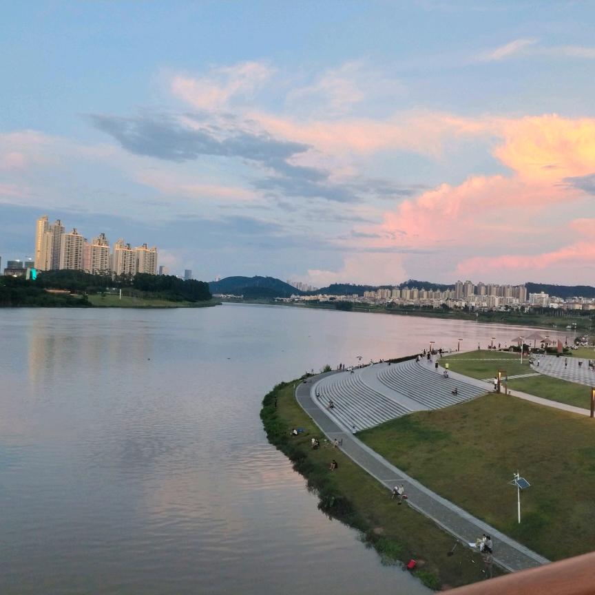 做个开心的吃货吧