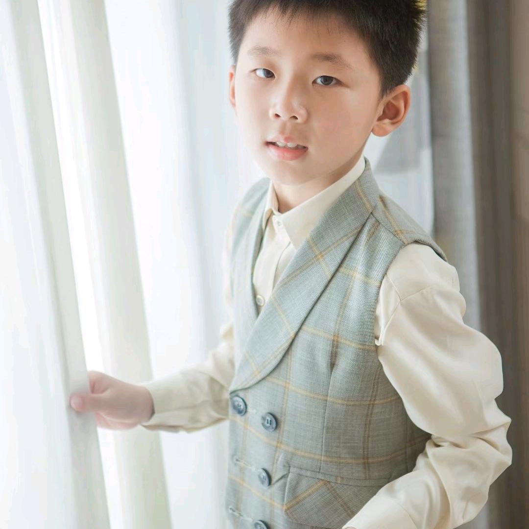 熬夜冠军(小胡)