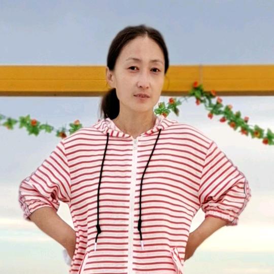 小妮妈妈