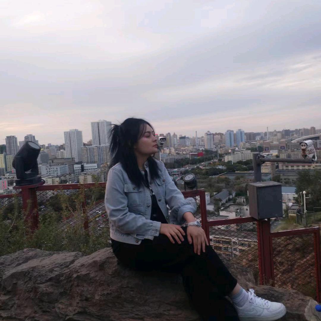 和田地区阿热祖带你看房