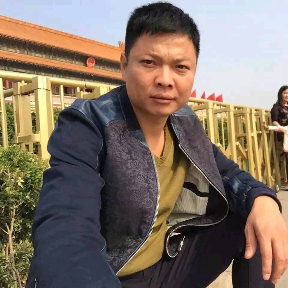 许亮