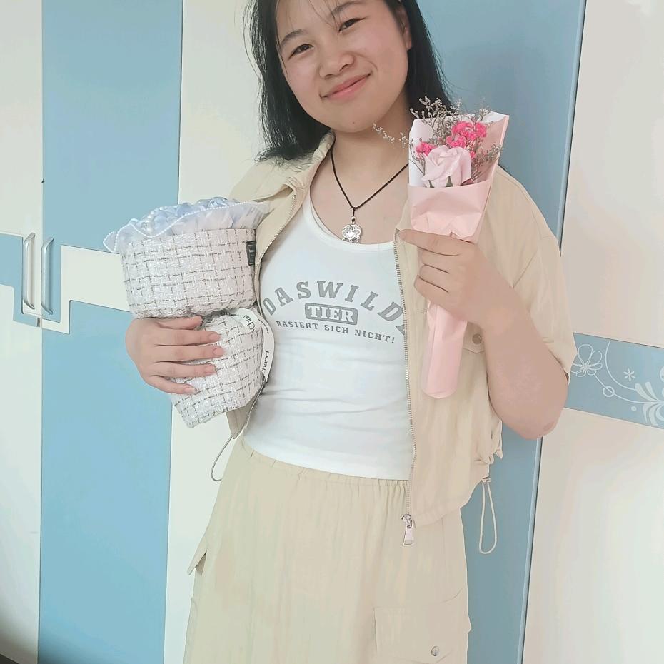@^O^蝴蝶飞