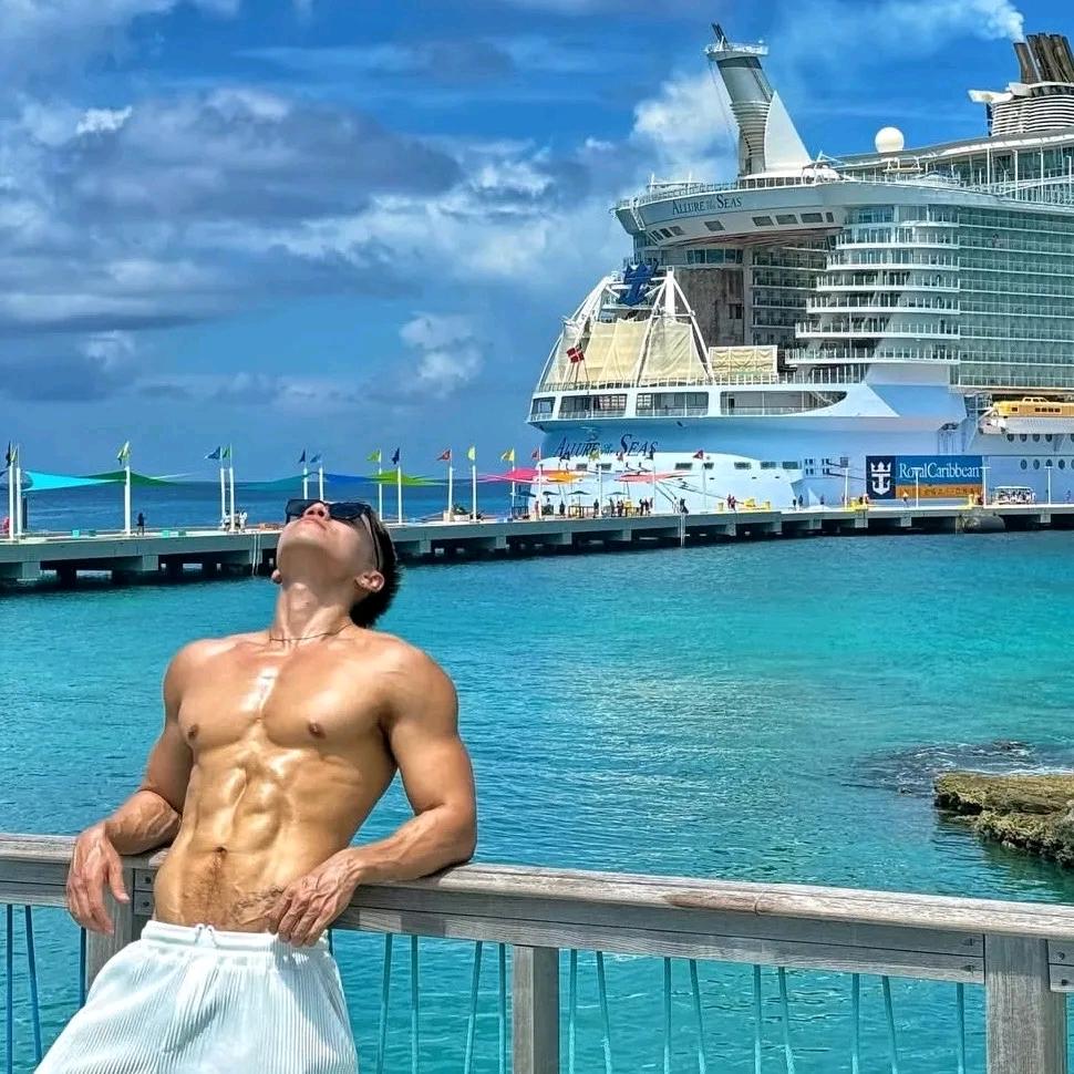 🐬追风的小白🐬