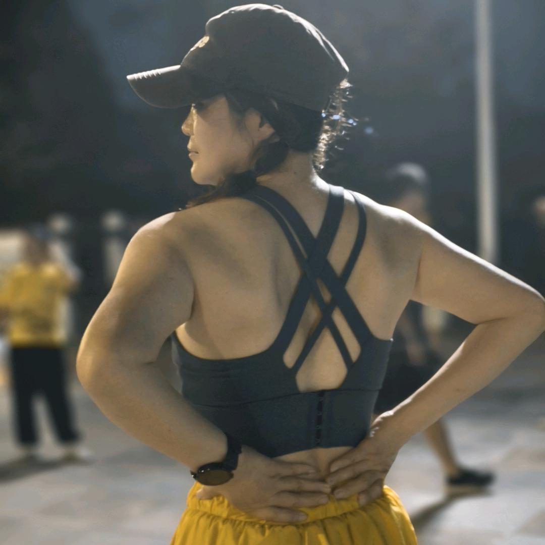 87年的兔子（每天健身跑步🏃）爱好者。