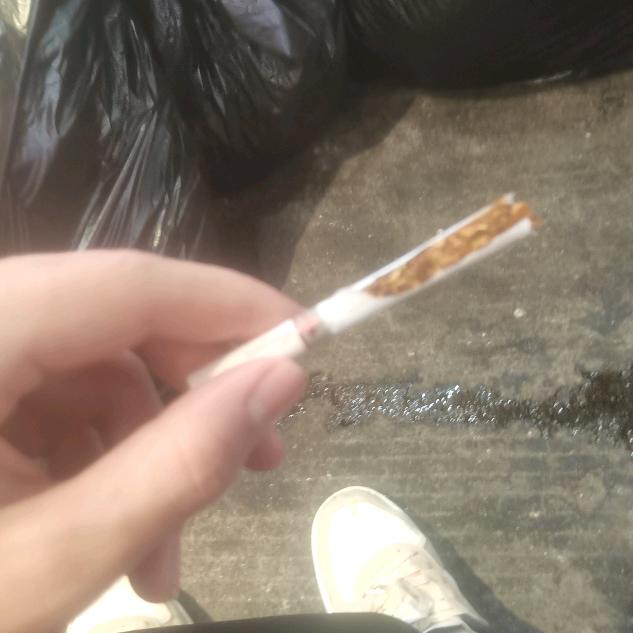 李某人，