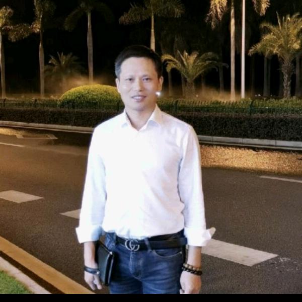 爱唱歌的老班长
