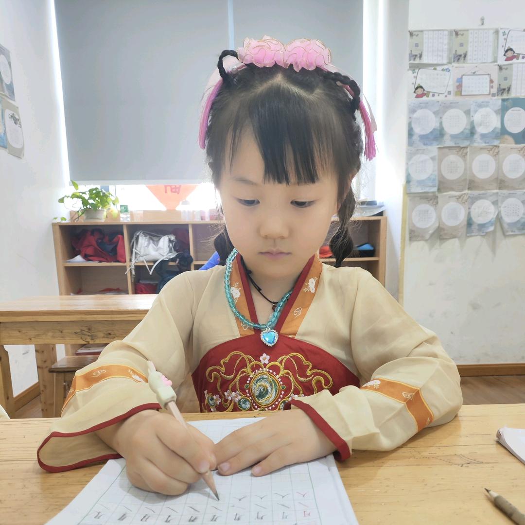 a宁静叶子