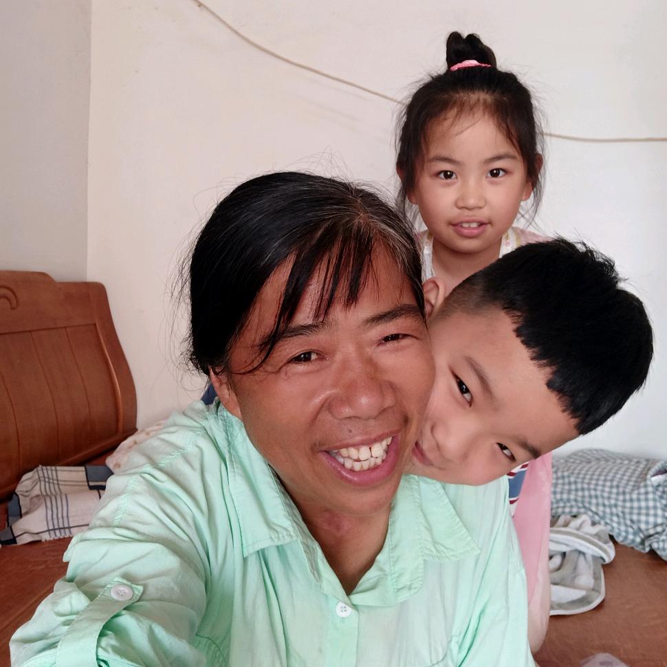 坚强的妻子