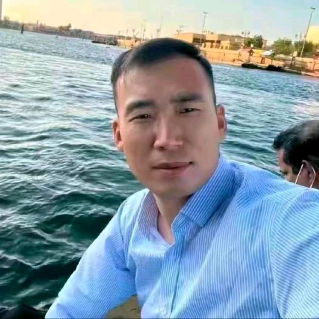 巴铁小飞锦月百货