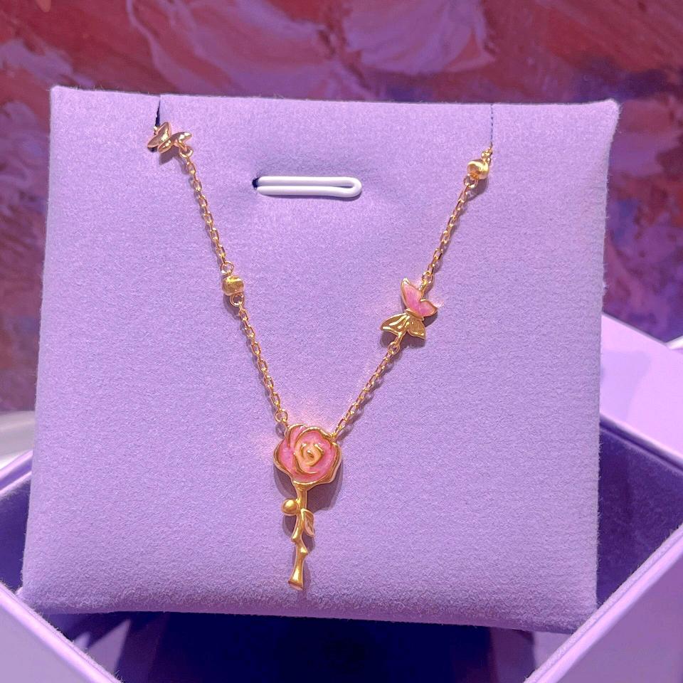 东营东城万达广场周大生～思思