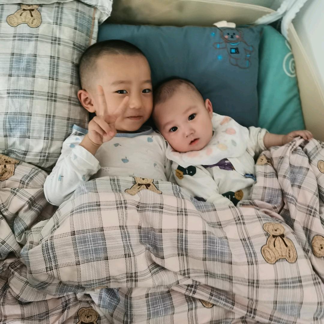 九七辣妈双宝侠