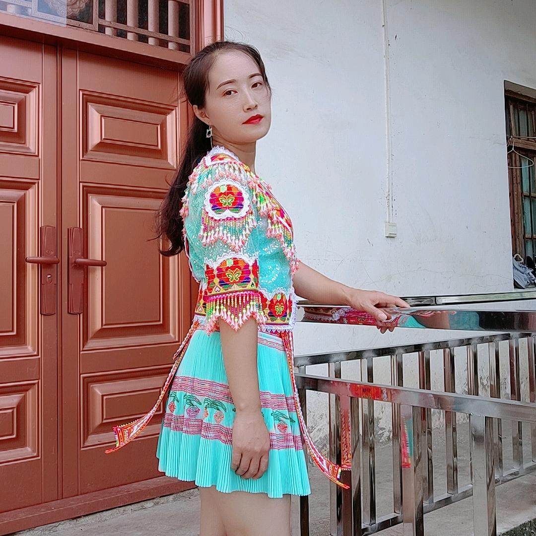 苗族🌹小敏