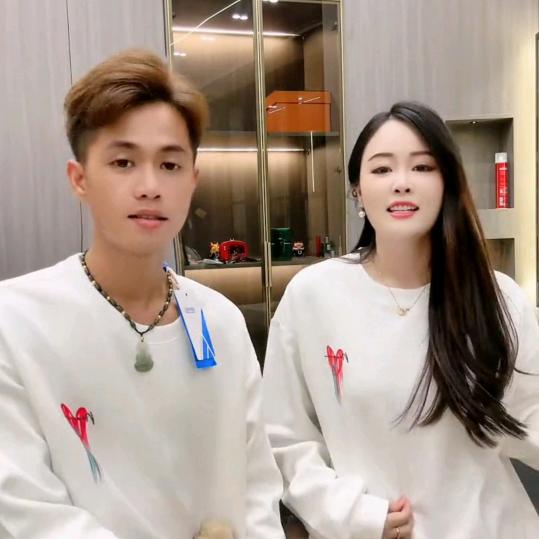 四公子老头&依一家（好物优选）