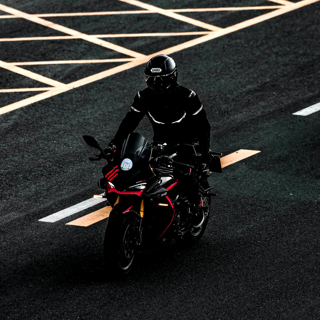 骑不快的乐迪🏍️