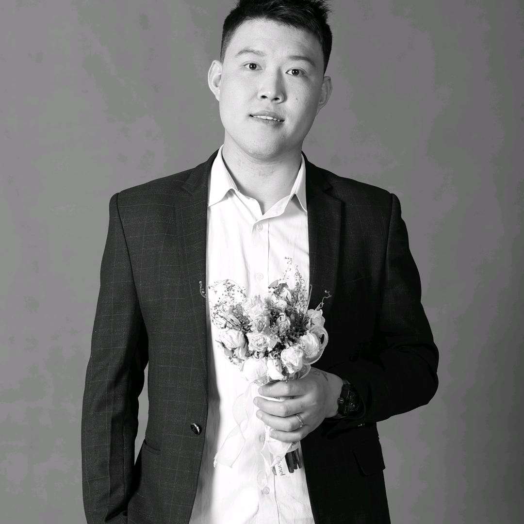 二一添作吴先生