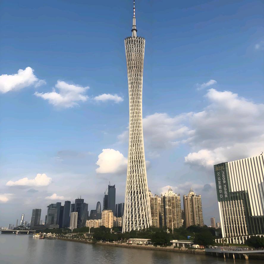 住酒店找雄哥