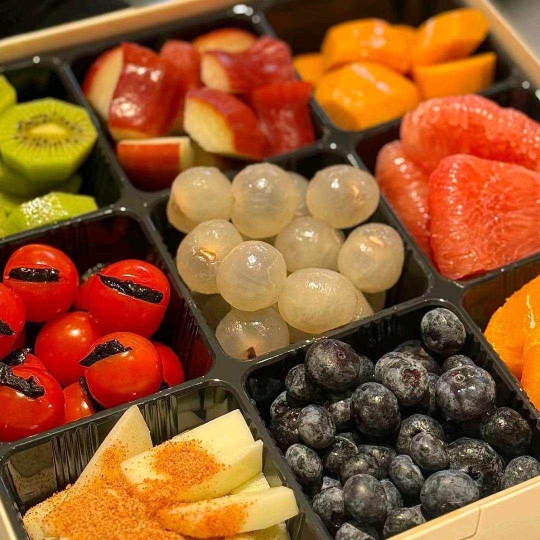 ღ᭄💞微笑ོএ向芊💞