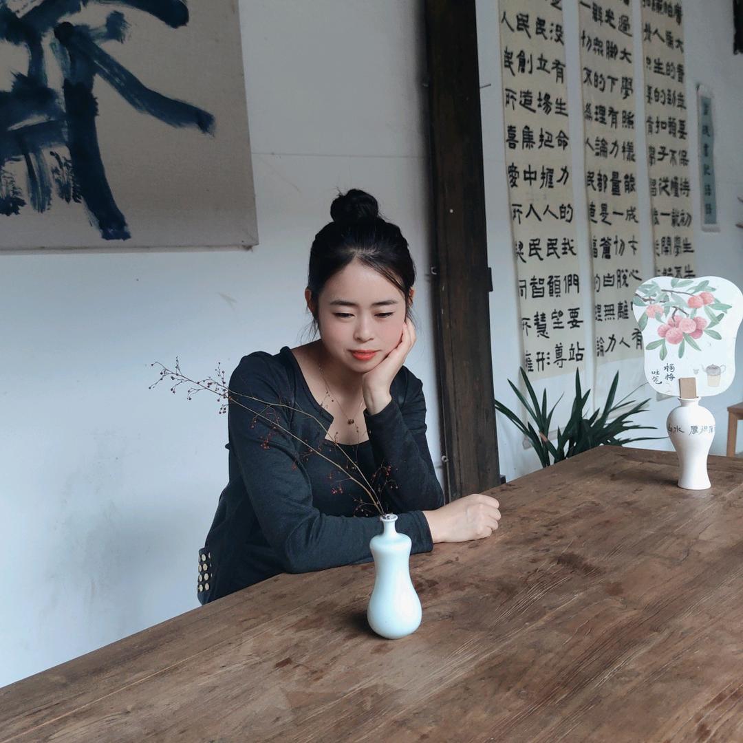 唐山骏楠钢铁吴小迪
