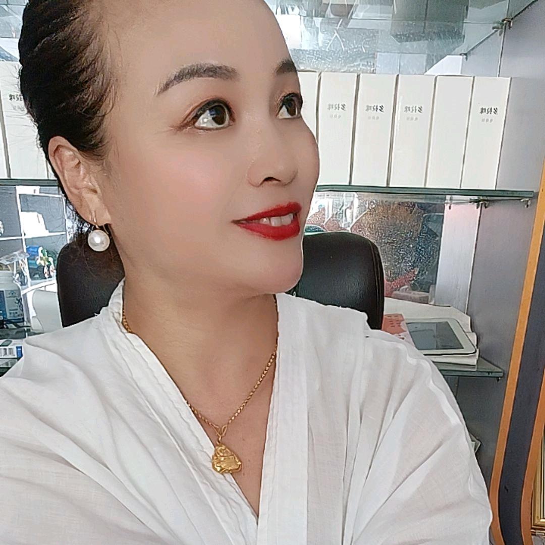 洪恩南街路东，星巴克台球厅