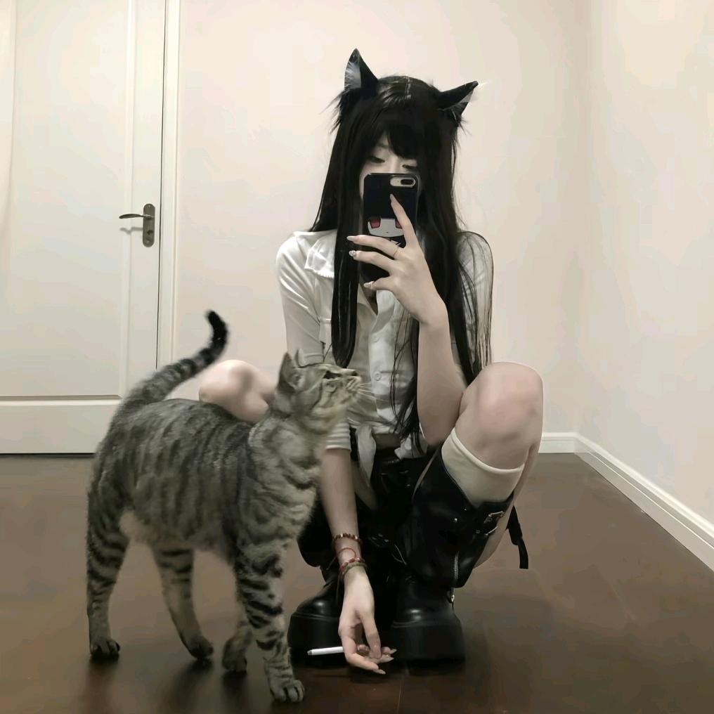 泥蝶ᕱ⑅ᕱ