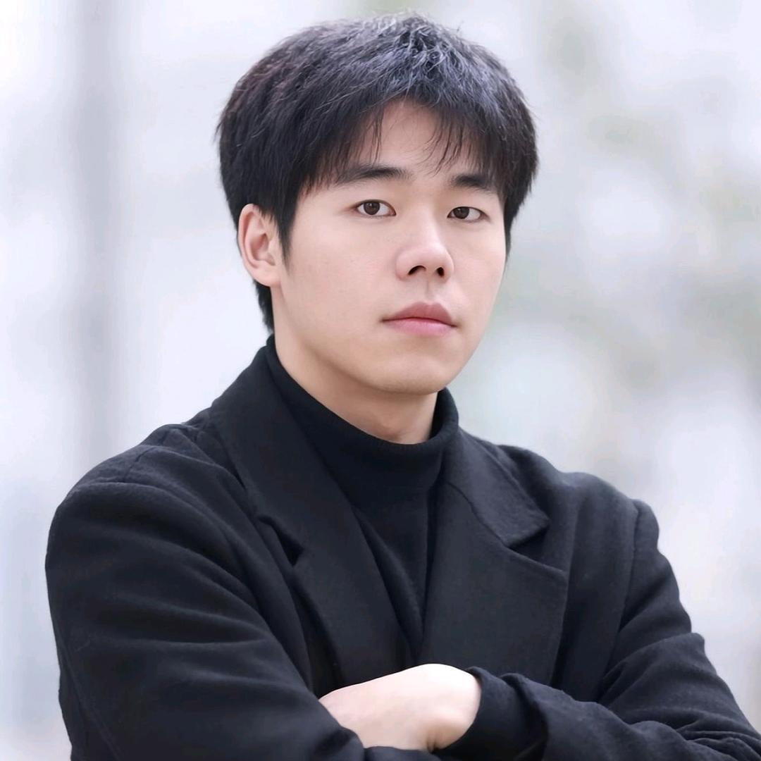 龍 少【追梦人】