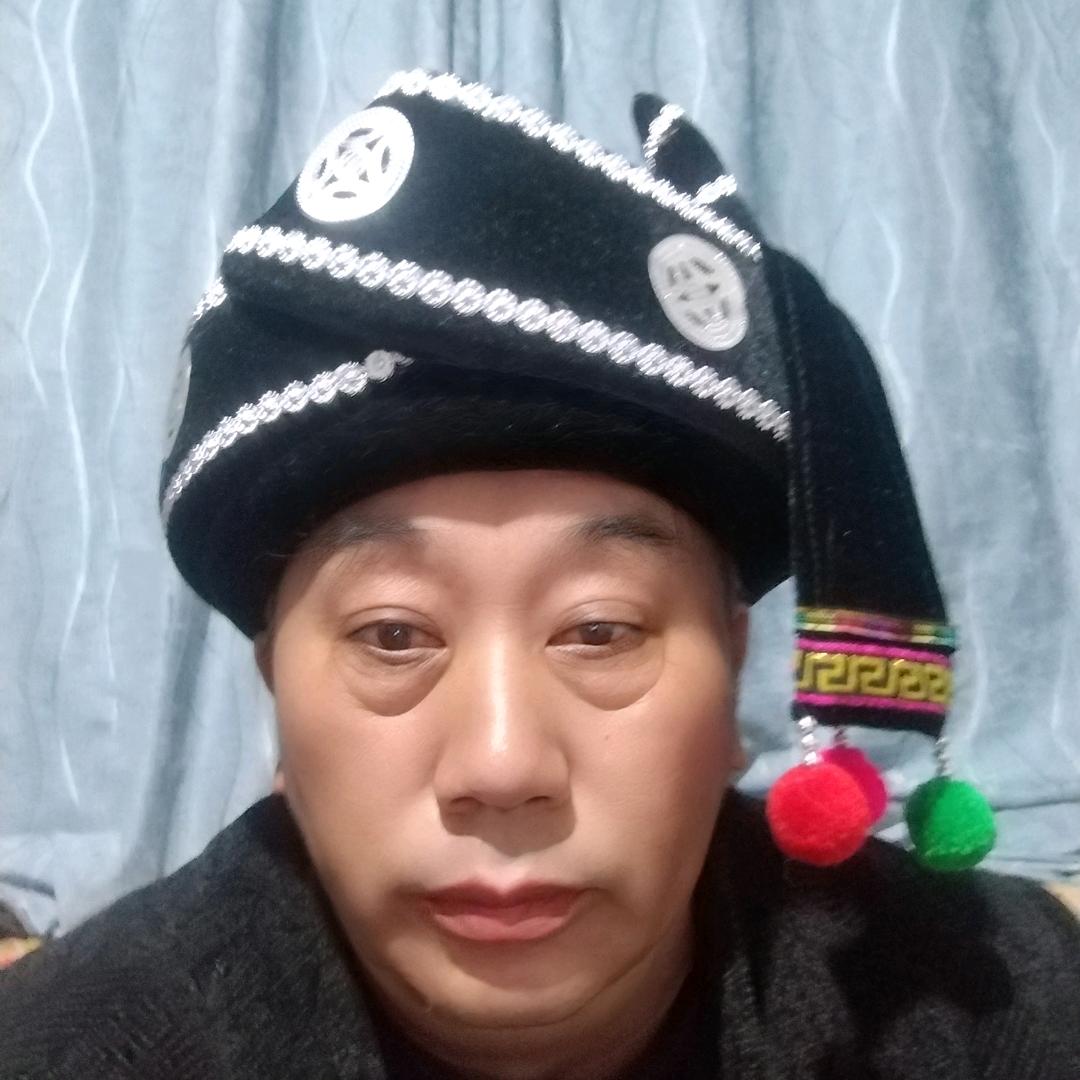 疯霸一方的歌王彝哥
