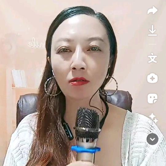 素素每天早上8：00开直播