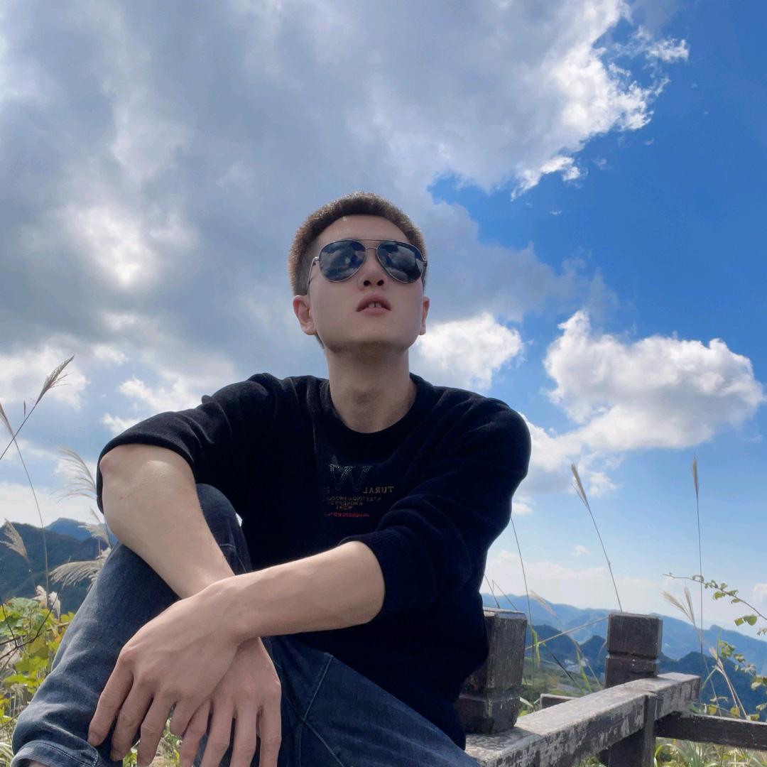 A映云府·覃俊杰