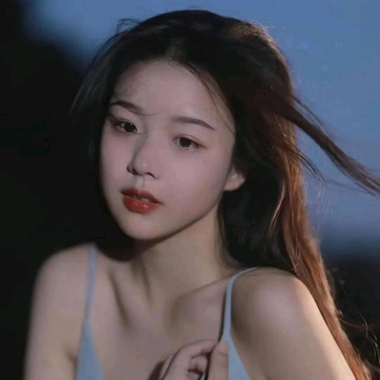 爱吃白菜的🐷