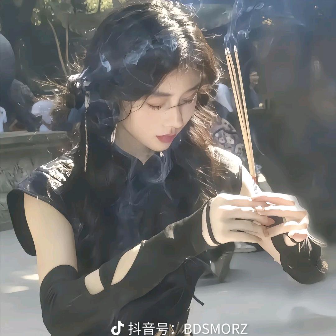 甜甜呀(每天13.10开播)