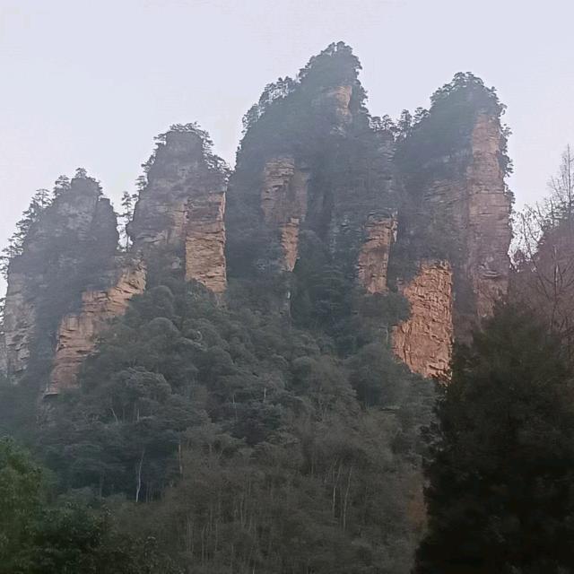 游山玩水