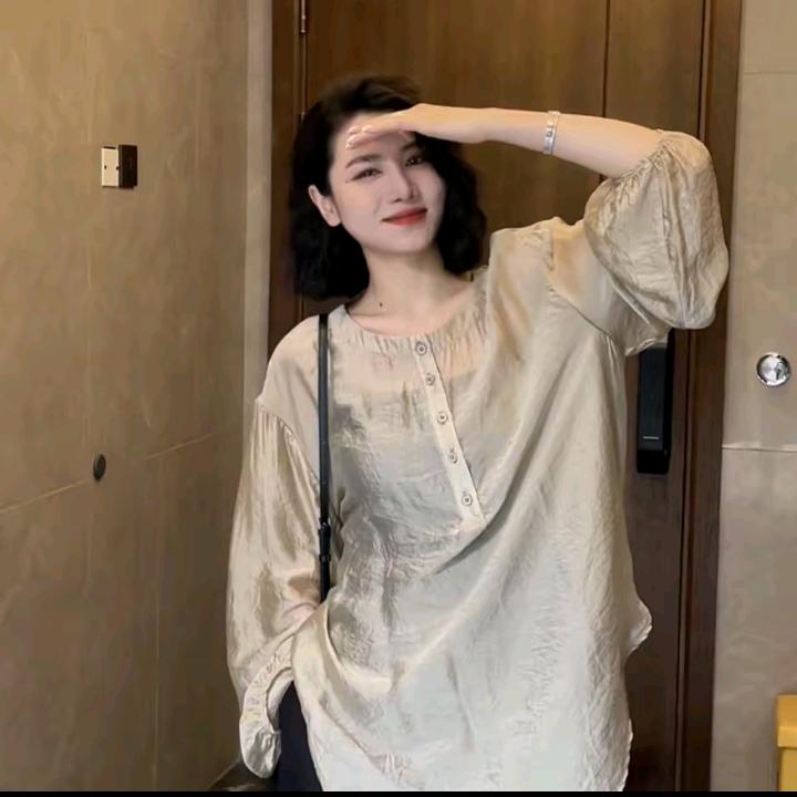 月月不吃鱼高级感女装