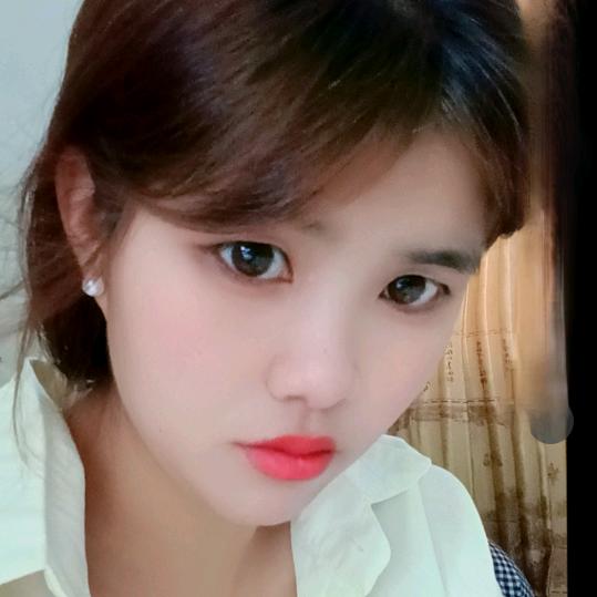 微笑要帶著眼淚才耐看づ