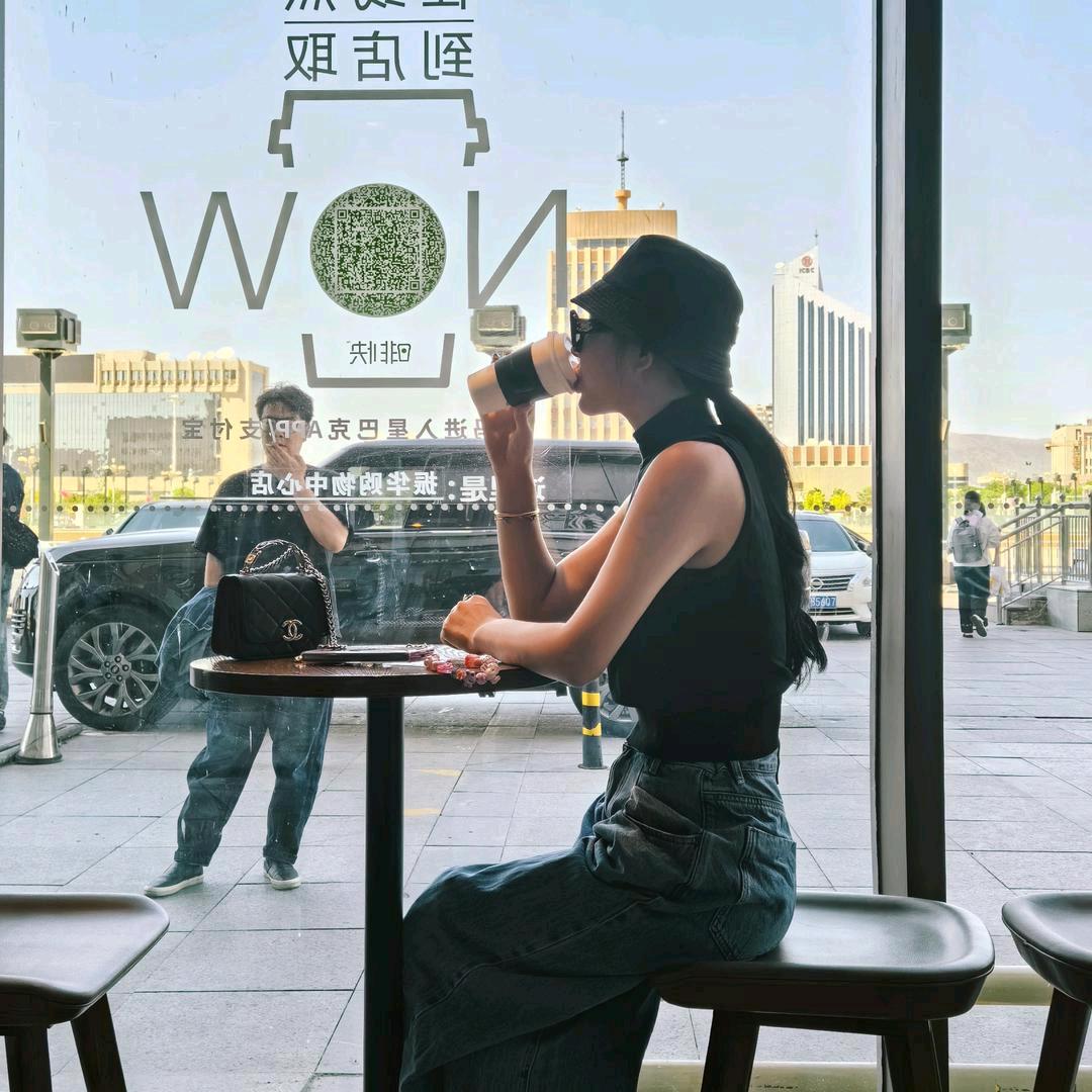 西红柿蘸大酱、