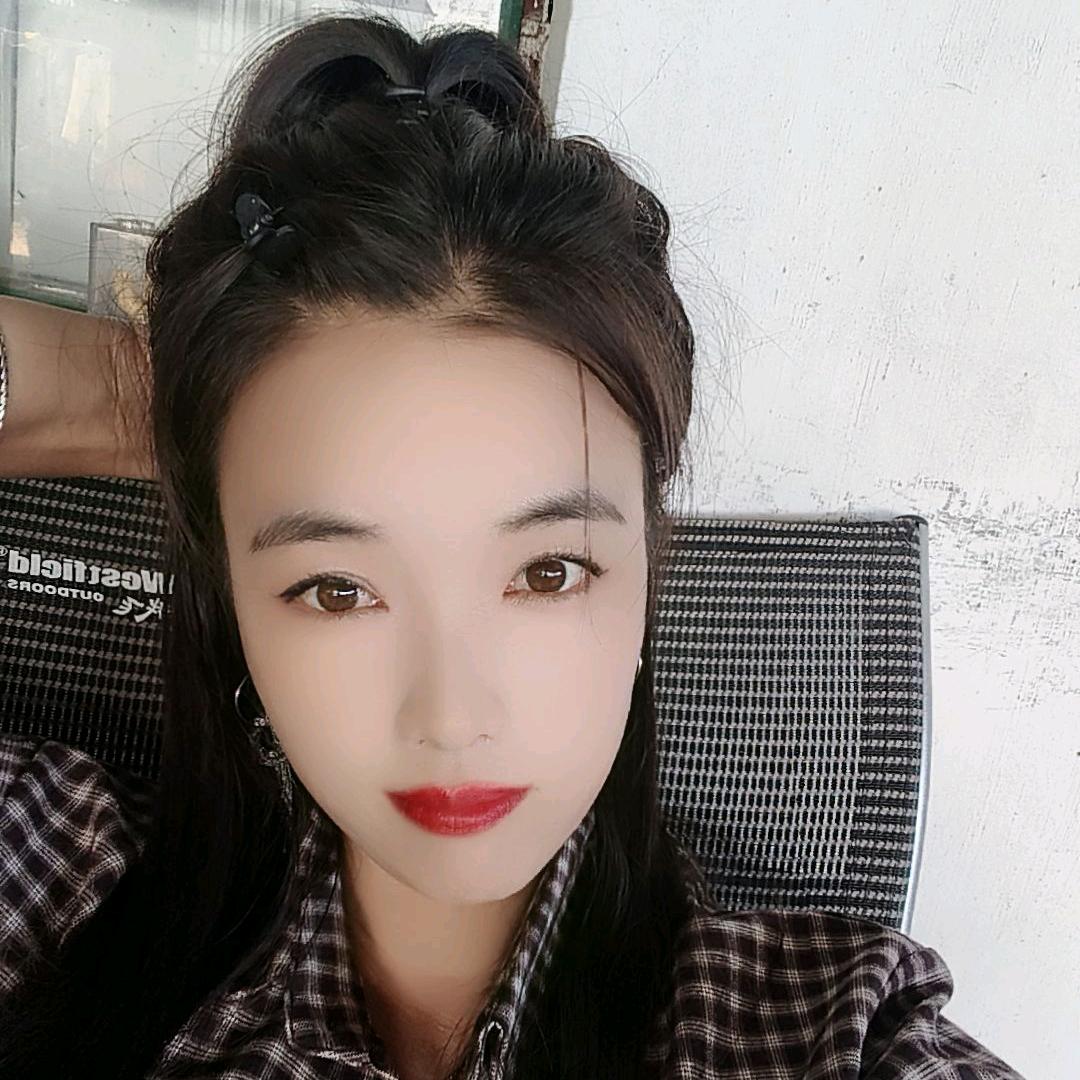 《晨晨》