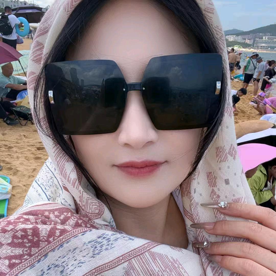 罗娜（小姨）