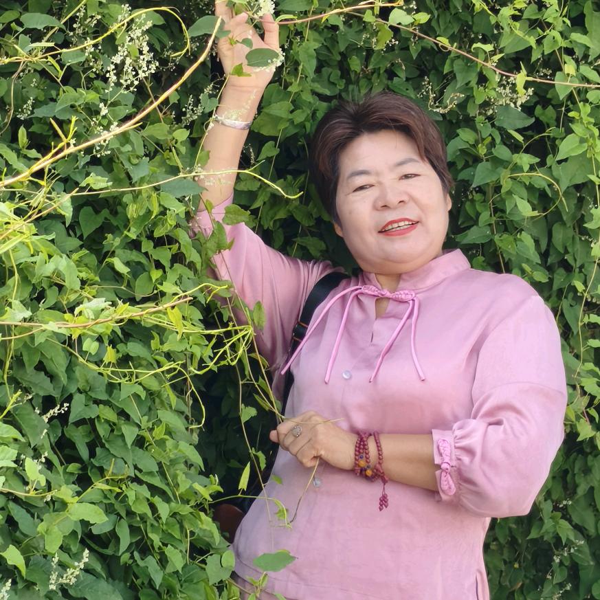 新疆小姐姐。