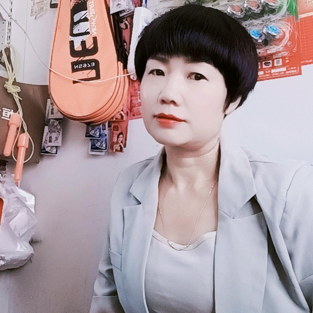 广场舞爱好者赵大姐