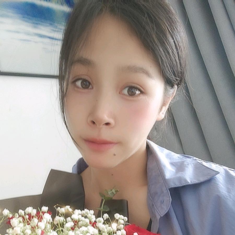 广告店老板娘
