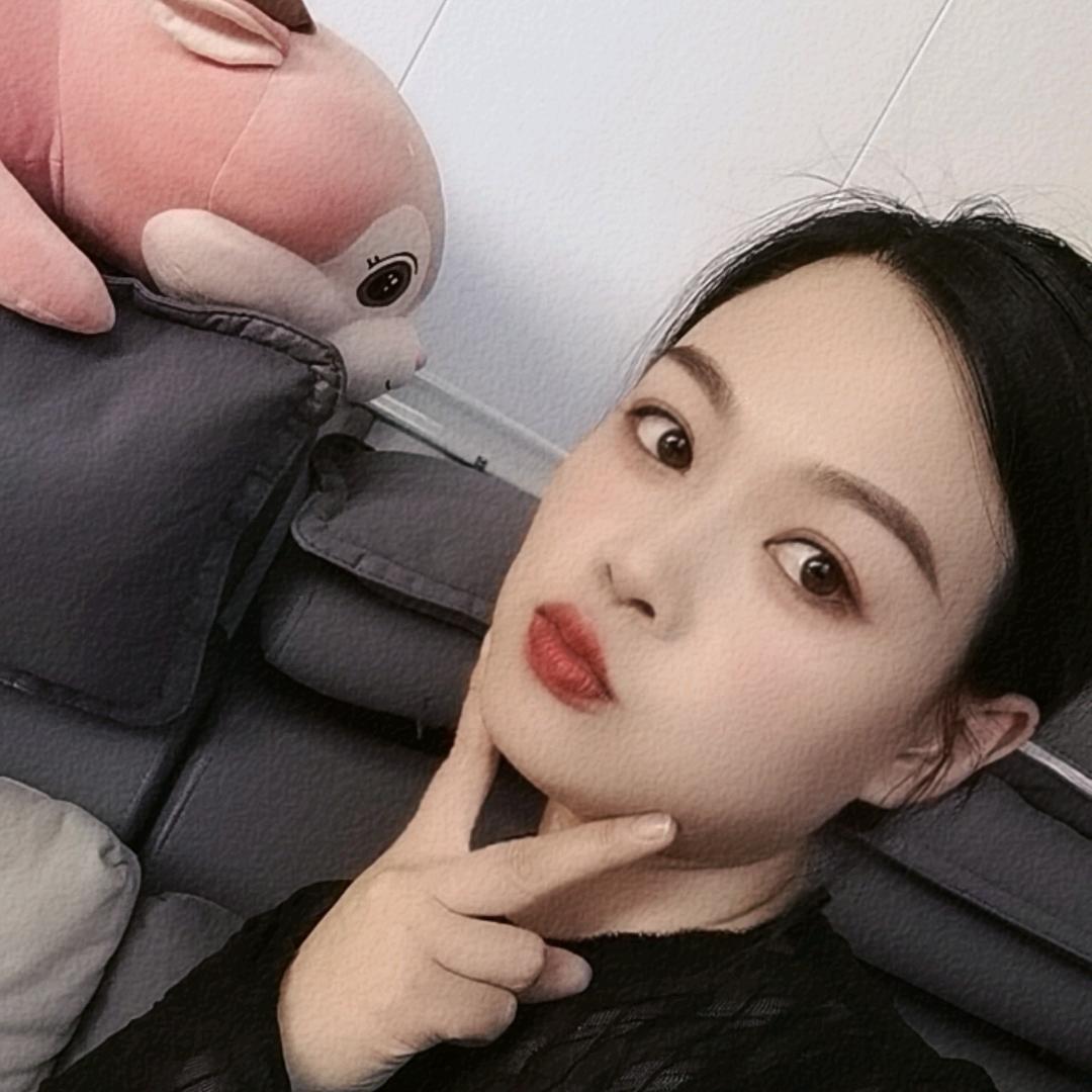 娜娜爱吃喝